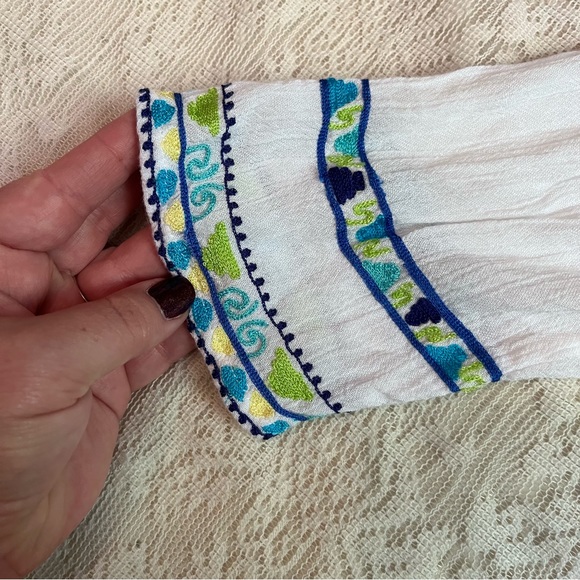 Hemant & Nandita embroidered tassel tie cape top - Picture 5 of 13